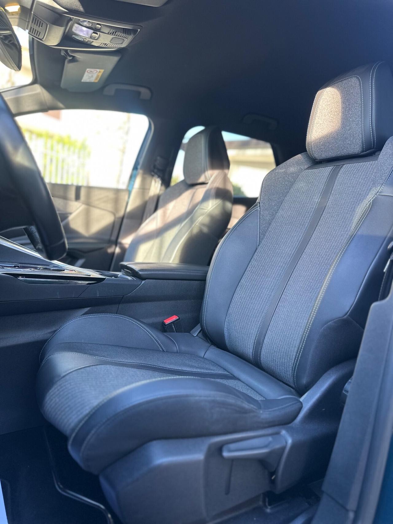 Peugeot 3008 BlueHDi 130 S&S EAT8 Allure Pack