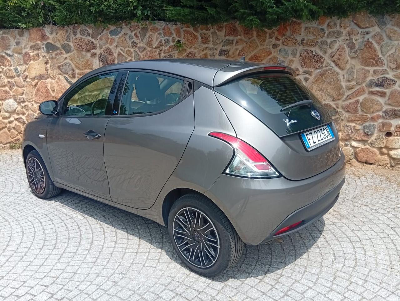 Lancia Ypsilon 1.2 69 CV 5 porte S&S Platinum 49400 KM CERTIFICATI