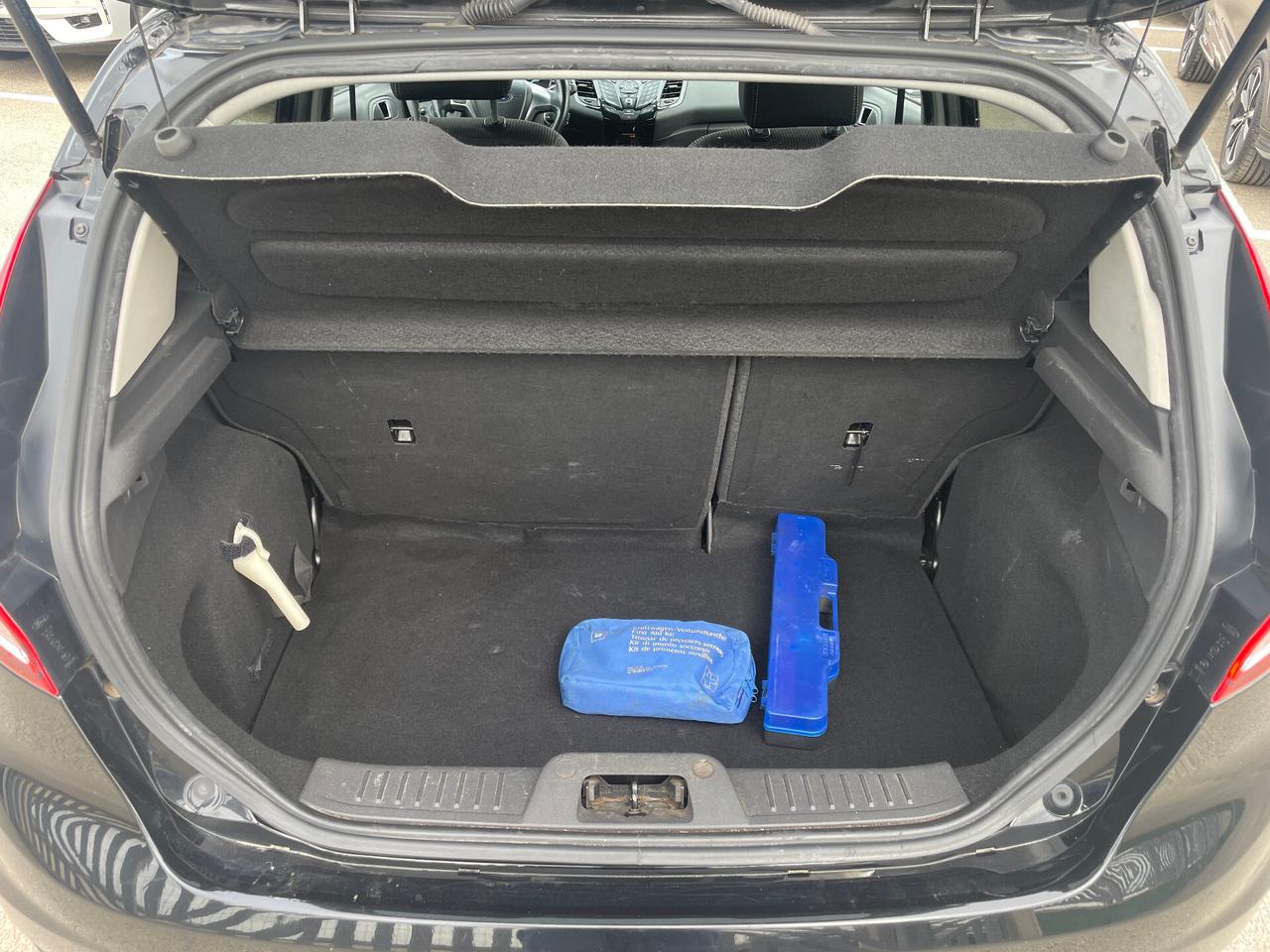 Ford Fiesta 1.4 5p. Bz.- GPL 95cv Titanium-NAVIGATORE