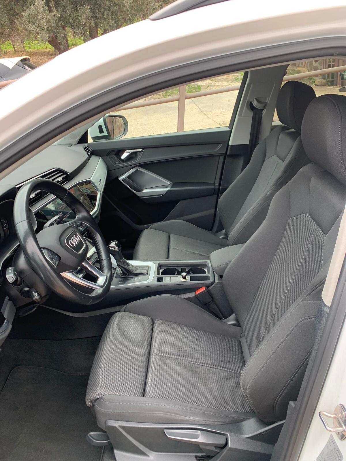 Audi Q3 35 TDI S tronic line edition