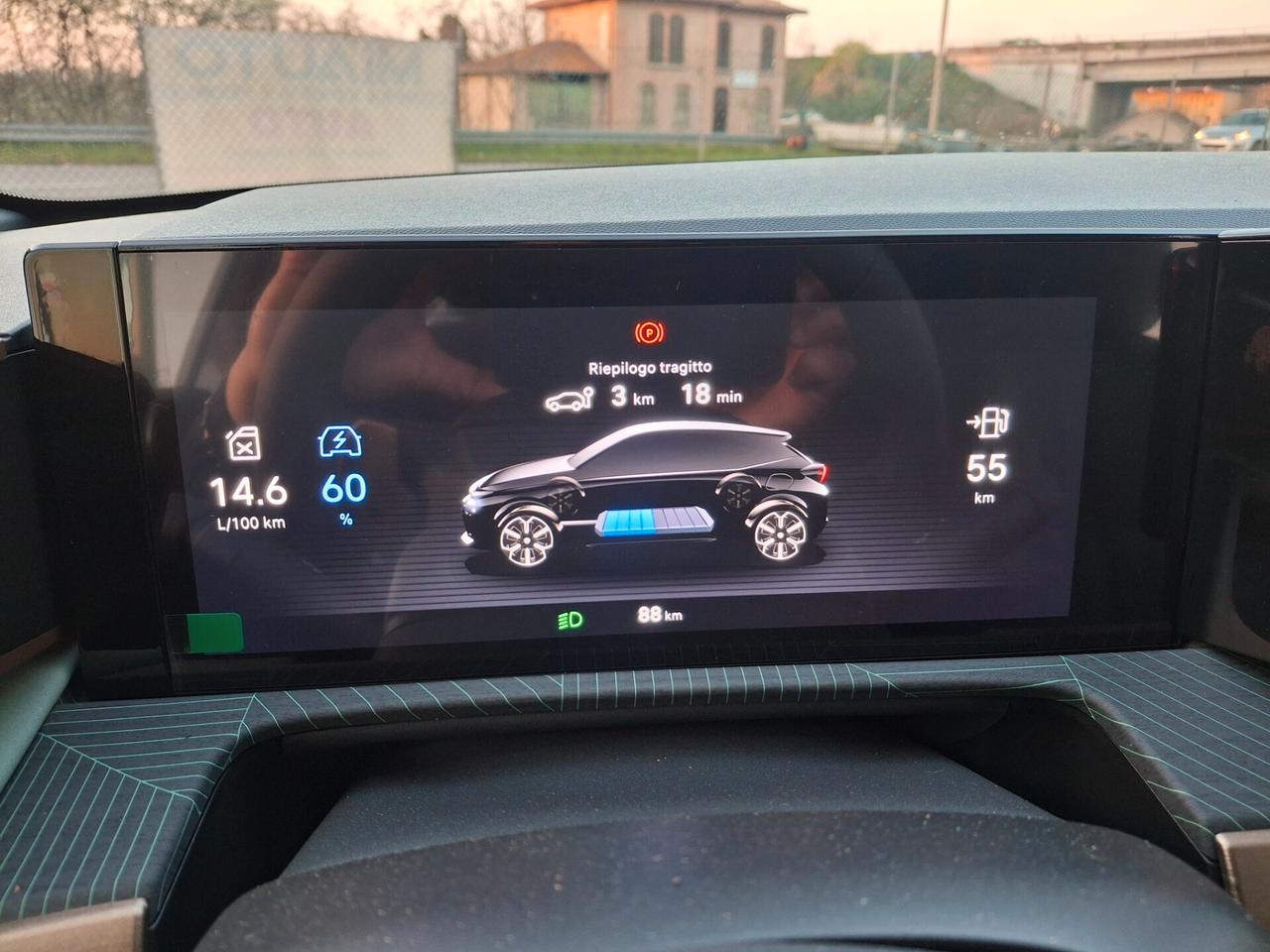 Lancia Ypsilon Hybrid e-DCT, NEOPATENTATI
