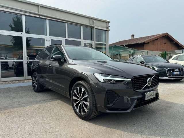 Volvo XC60 B4 automatico Plus Dark awd N1