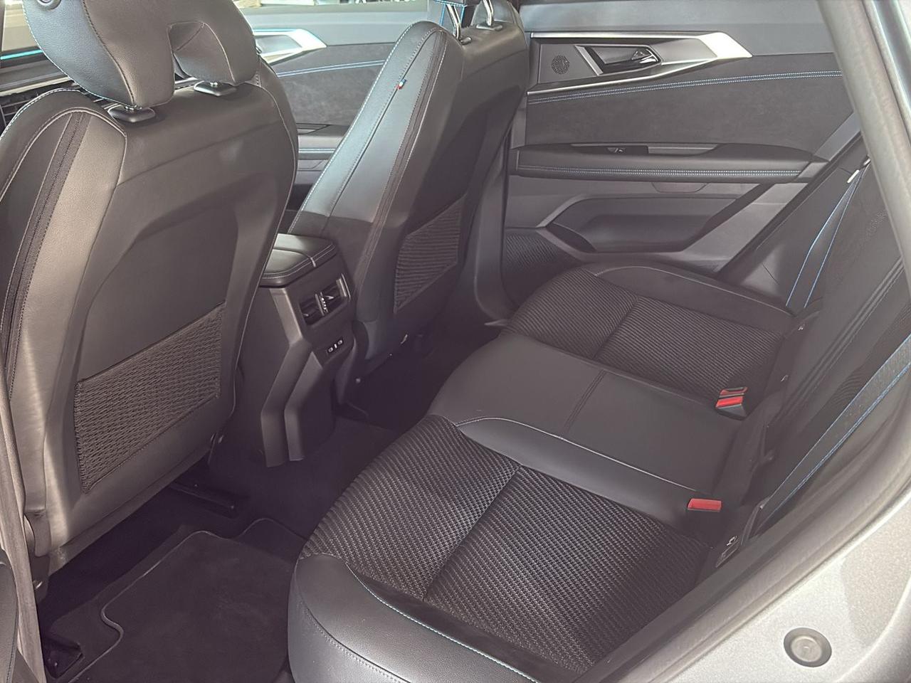 RENAULT Austral 2023 - Austral 1.2 E-Tech full hybrid Iconic Esprit