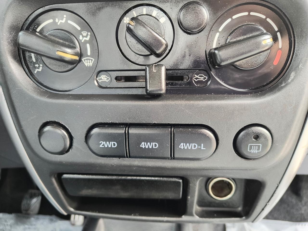 Suzuki Jimny 1.3i 16V cat 4WD