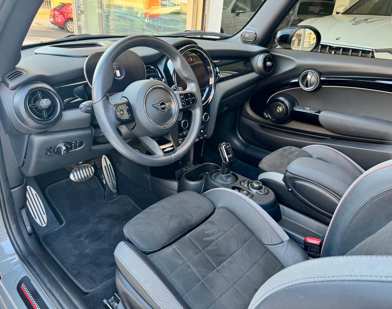 Mini 2.0 John Cooper Works Essential