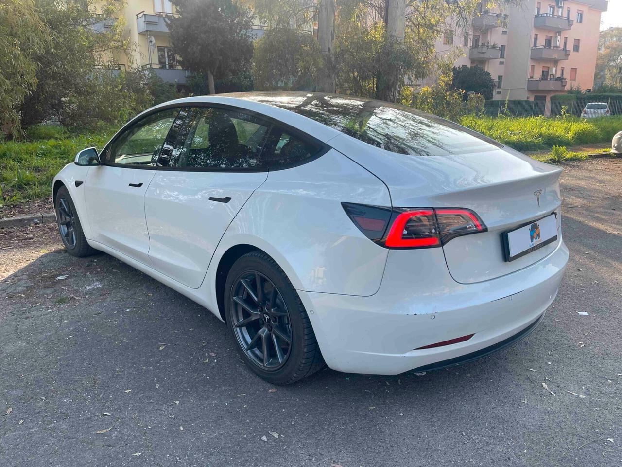 Tesla Model 3 Long Range Dual Motor AWD 82KWH