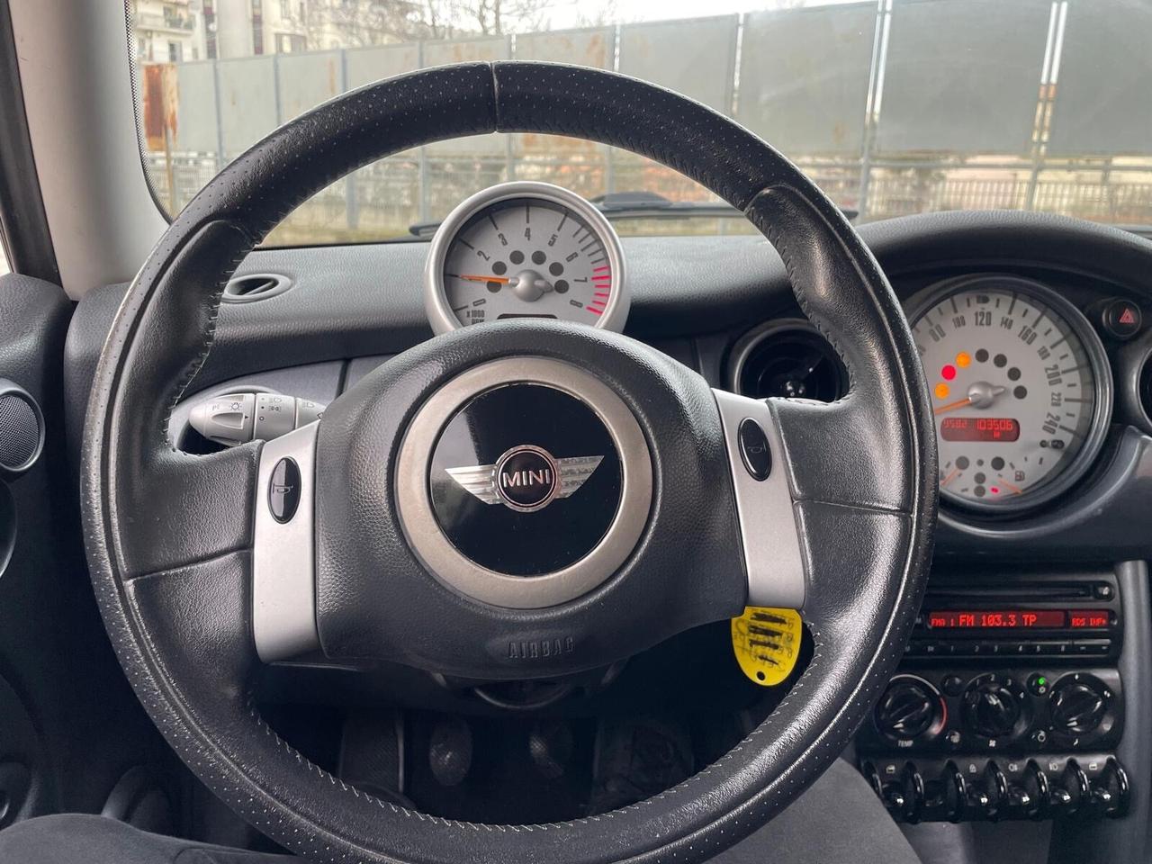 Mini Cooper One 1.6benz Full Soli100milaKM