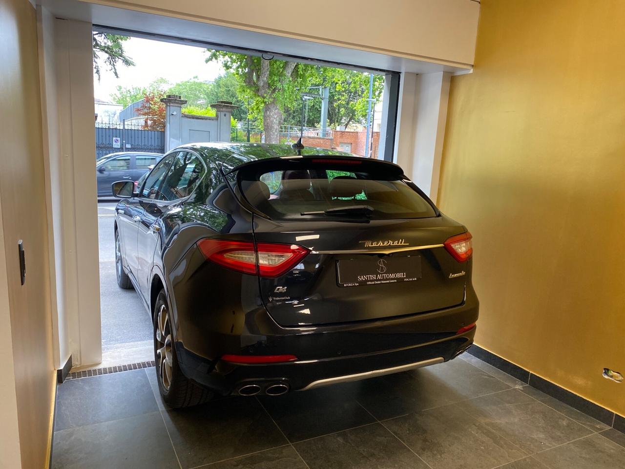Maserati Levante 3.0 V6 275cv AWD Granlusso AUTO - 99.000KM!!!