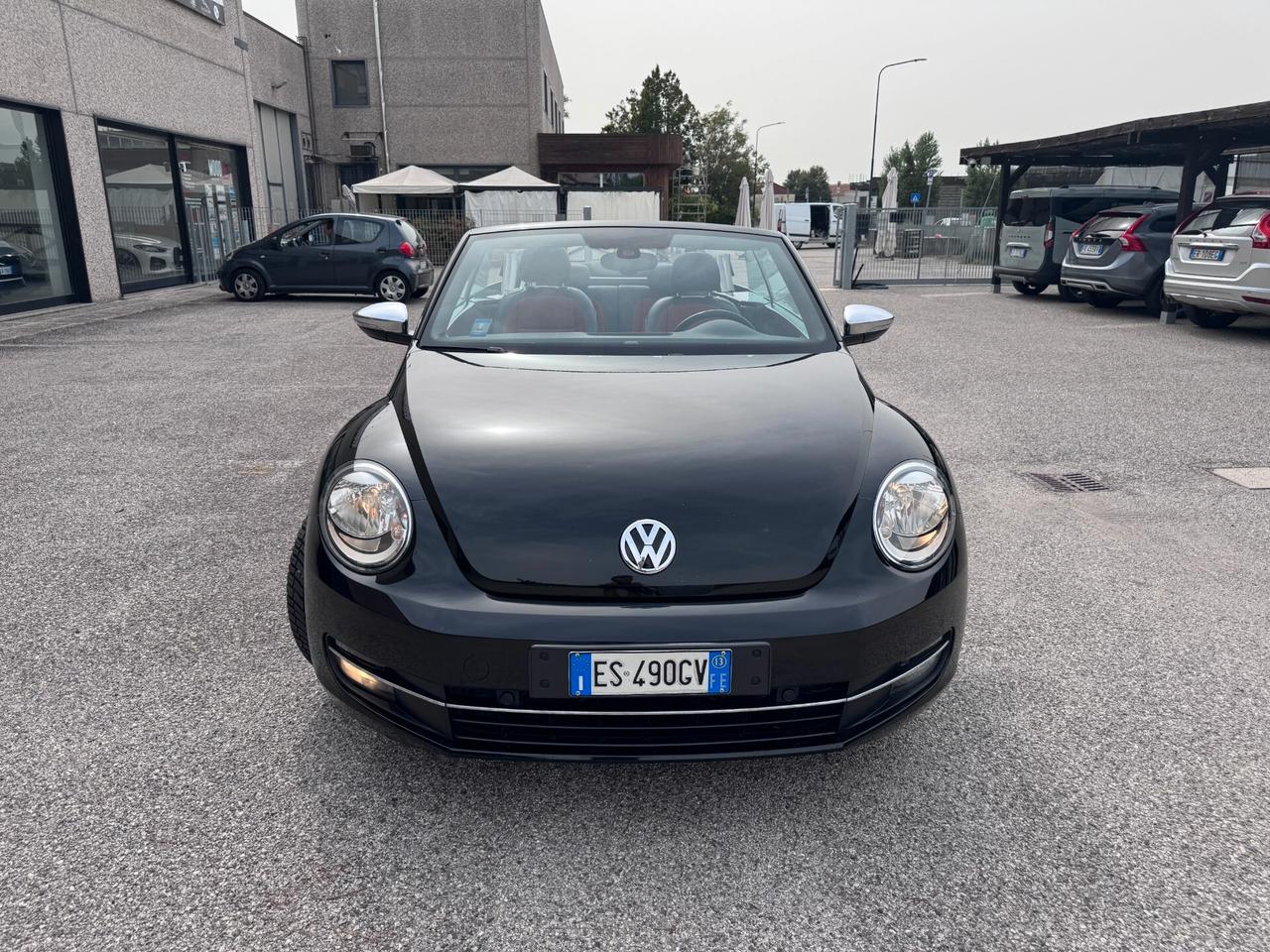 Volkswagen Maggiolino Cabrio 1.6 tdi Design 105cv UNICO PROPRIETARIO