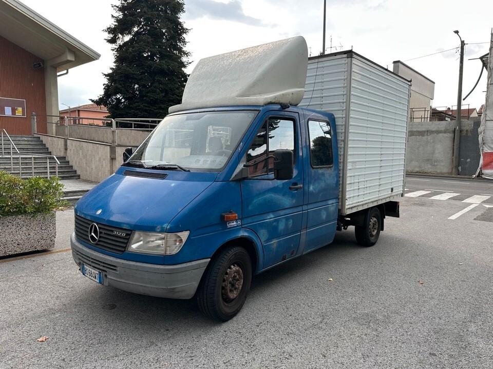 Mercedes Sprinter cassone centinato 7 posti