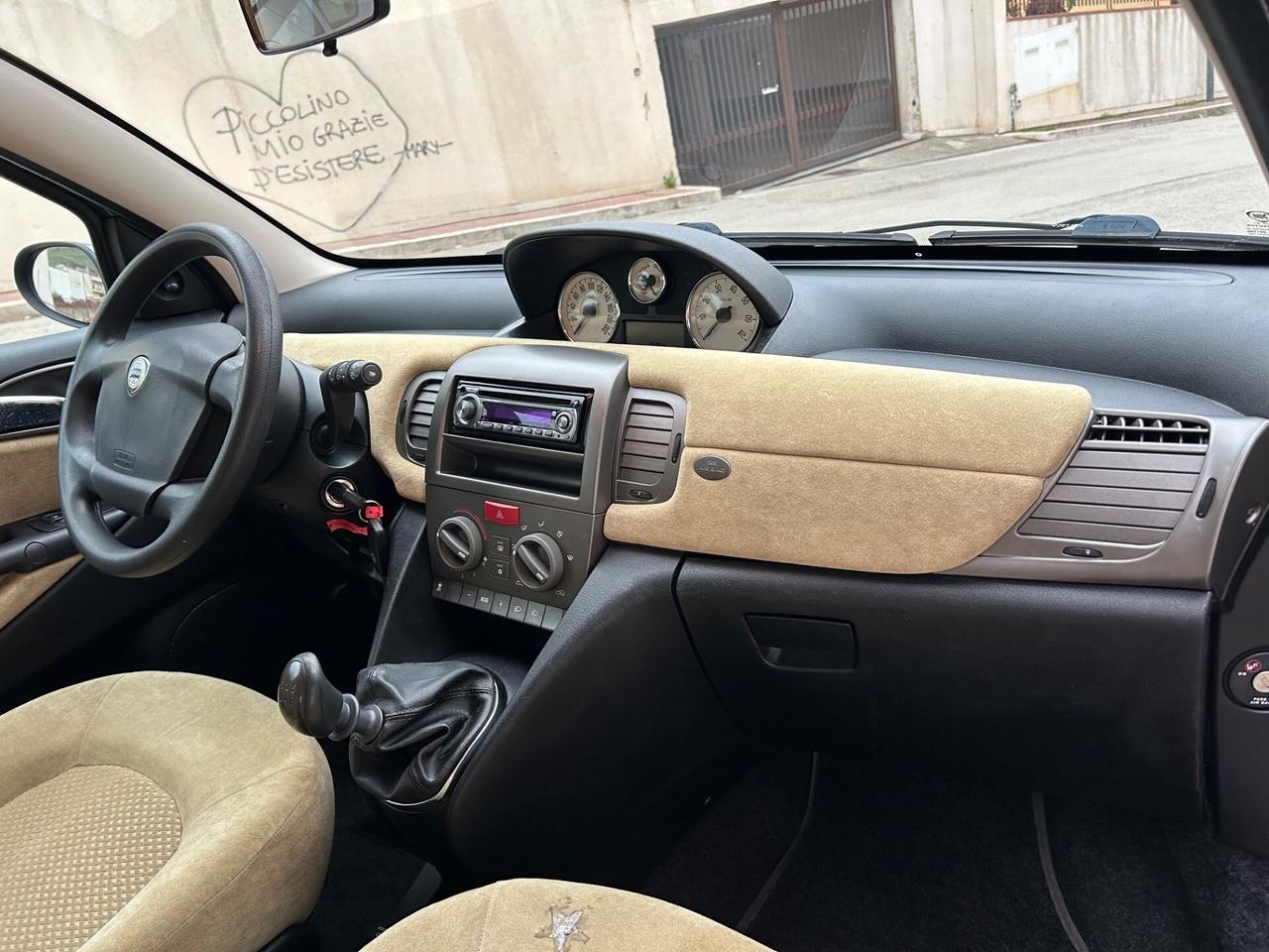 Lancia Ypsilon 1.2 benz. Ideale per neopatentati