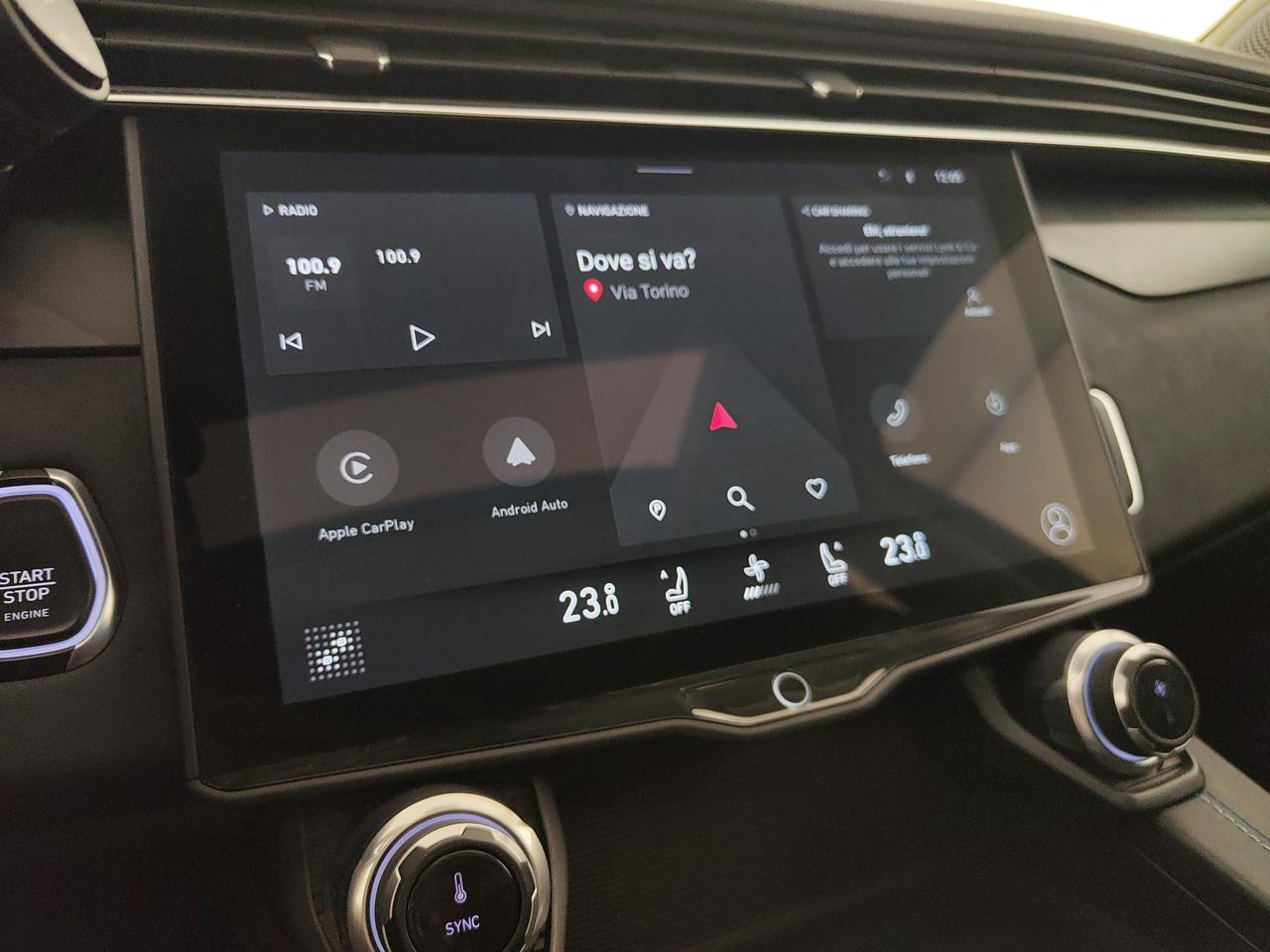 LYNK&CO 01 1.5 td phev auto