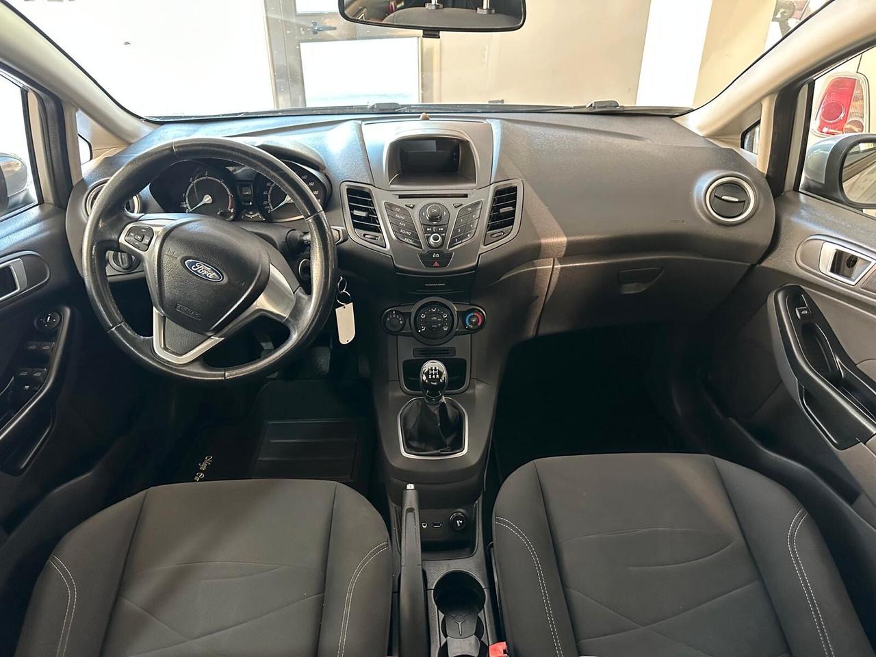 Ford Fiesta 1.4 TDCi 70CV 5 porte Titanium