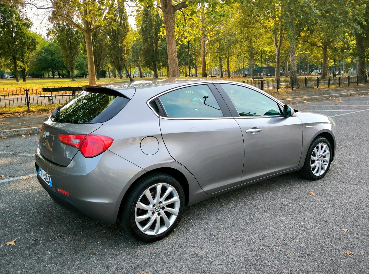 Alfa Romeo Giulietta 1.6 JTDm-2 105 CV