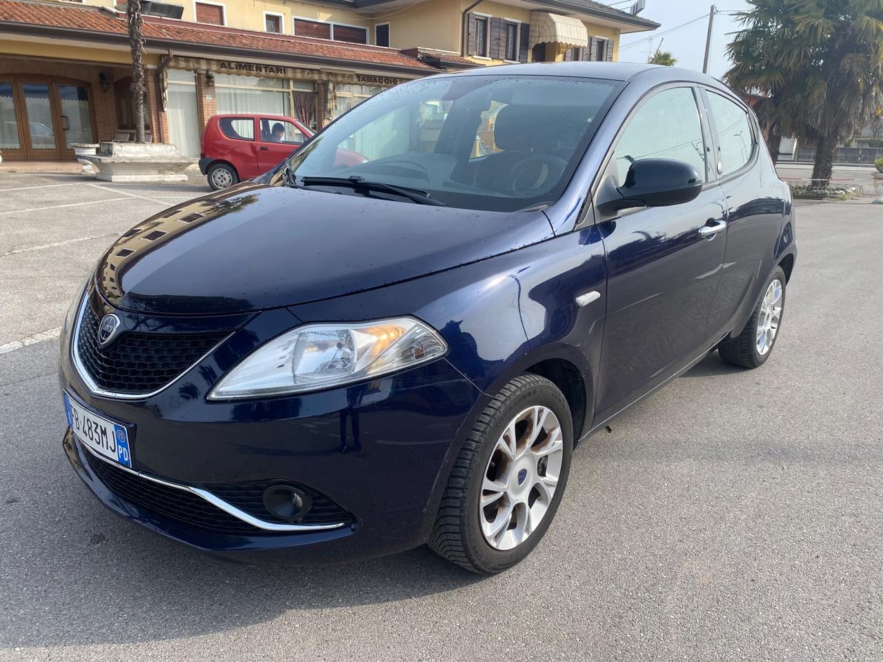 Lancia Ypsilon 1.2 69 CV 5 porte GPL Ecochic Opening Edition