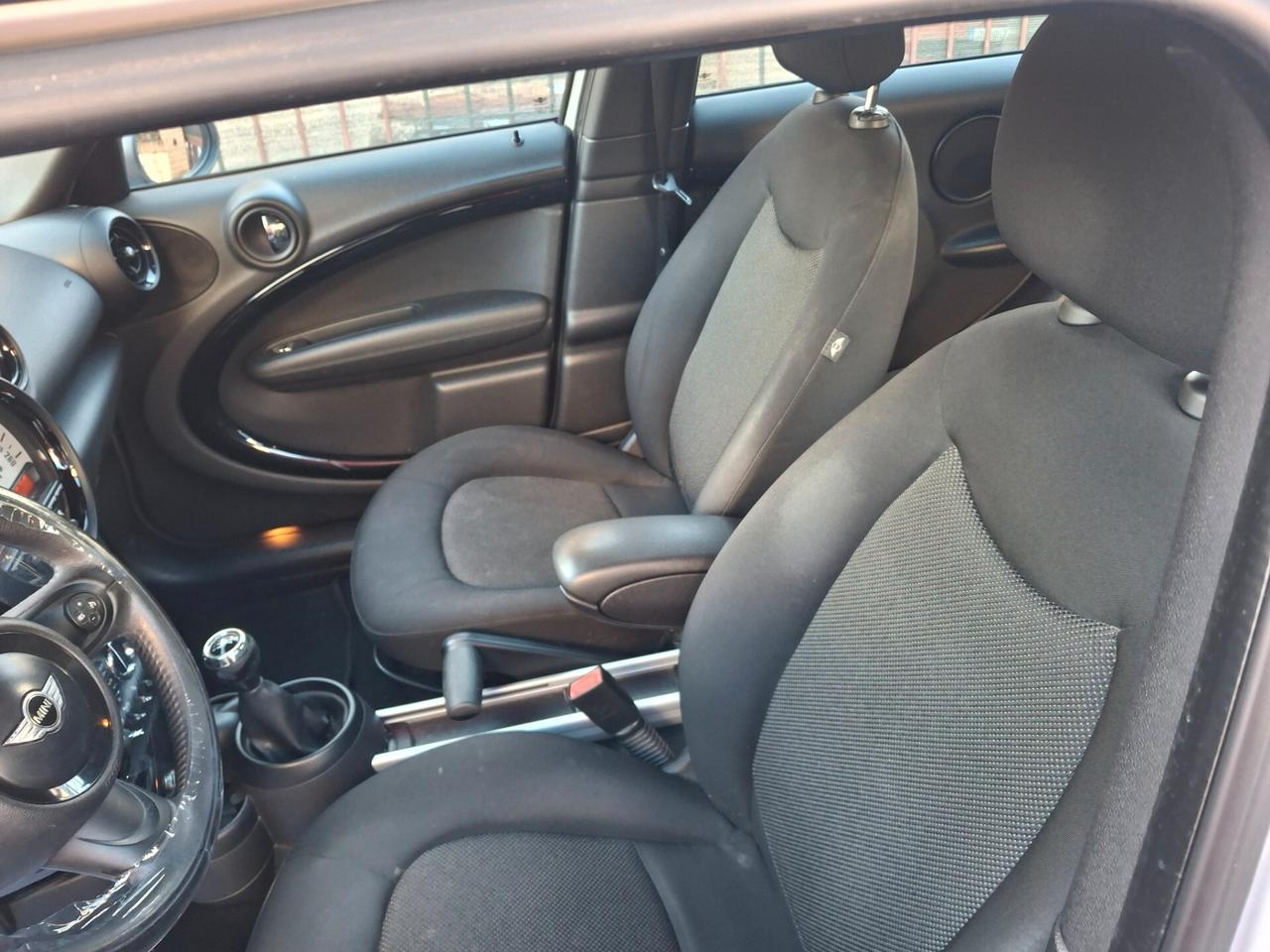 Mini Cooper D Countryman 1.6 adatto neopatentati