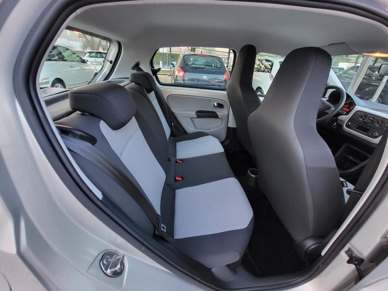 Seat Mii 1.0 68 CV 5 porte Chic Ecofuel