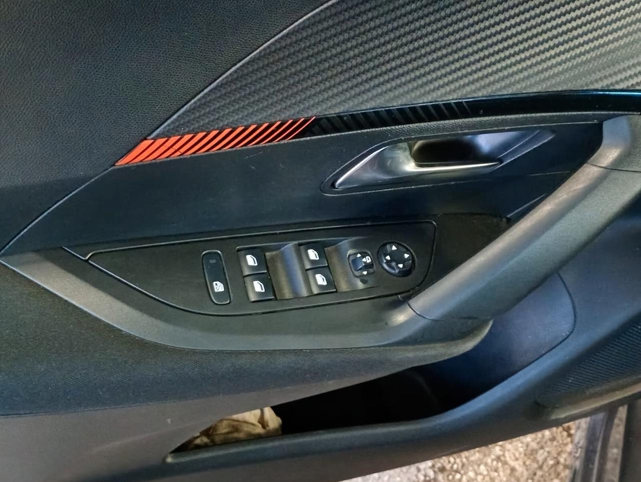 Peugeot 2008 PureTech Turbo 130 S&S Allure POSSIBILITA' DI GARANZIA EUROPEA FINO A 60 MESI COMPRENSIVA DELLA CINGHI DISTRIBUZIONE