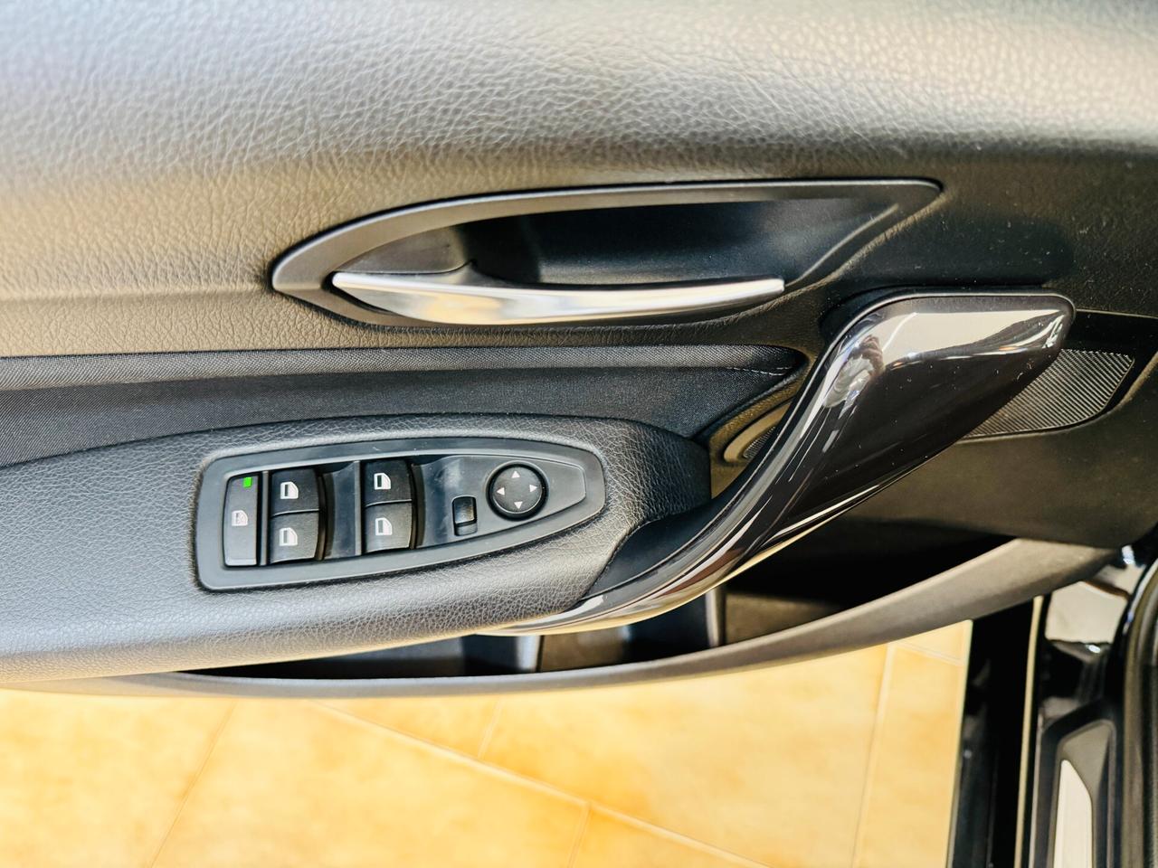 BMW 120d xDrive 5p. Sport / Led / Interni M