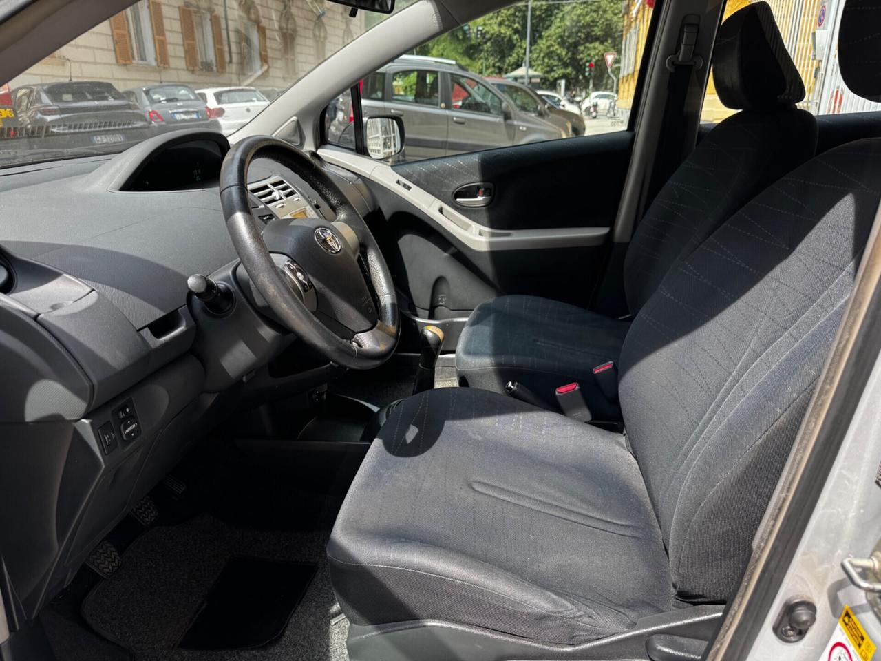 Toyota Yaris 1.3 5 porte Sol