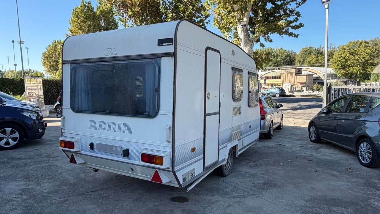 Adria 4052
