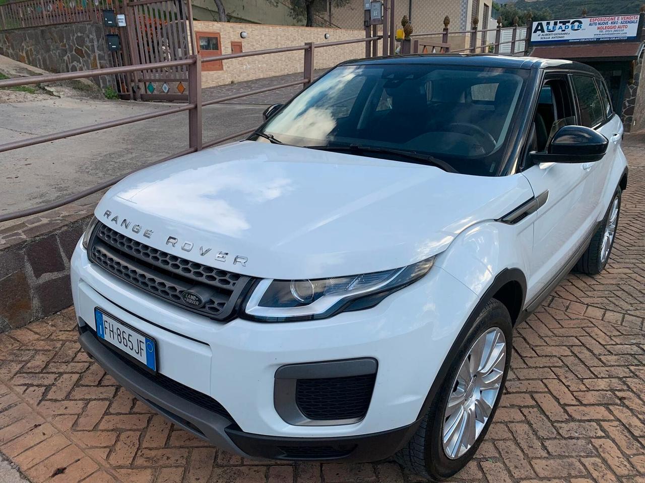 Land Rover Range Evoque 2.0 eD4 5p. Pure