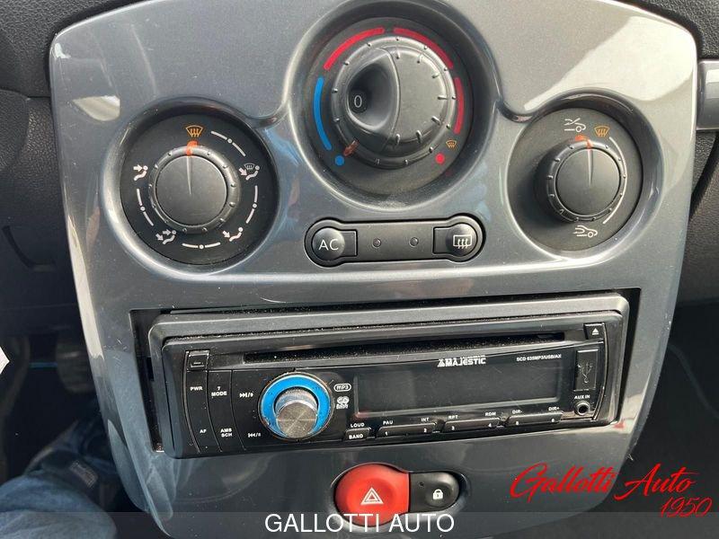 Renault Clio Clio 5p 1.2 16v (pack)