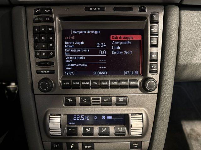 PORSCHE 996 911 Carrera 4S Coupé