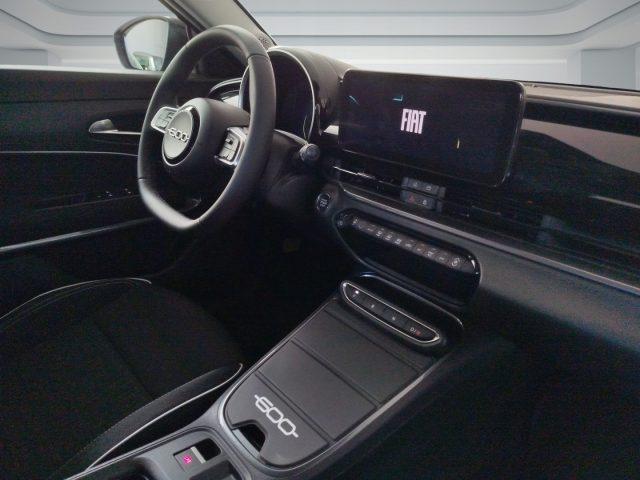 FIAT 600 Hybrid 110 CV DCT MHEV Icon