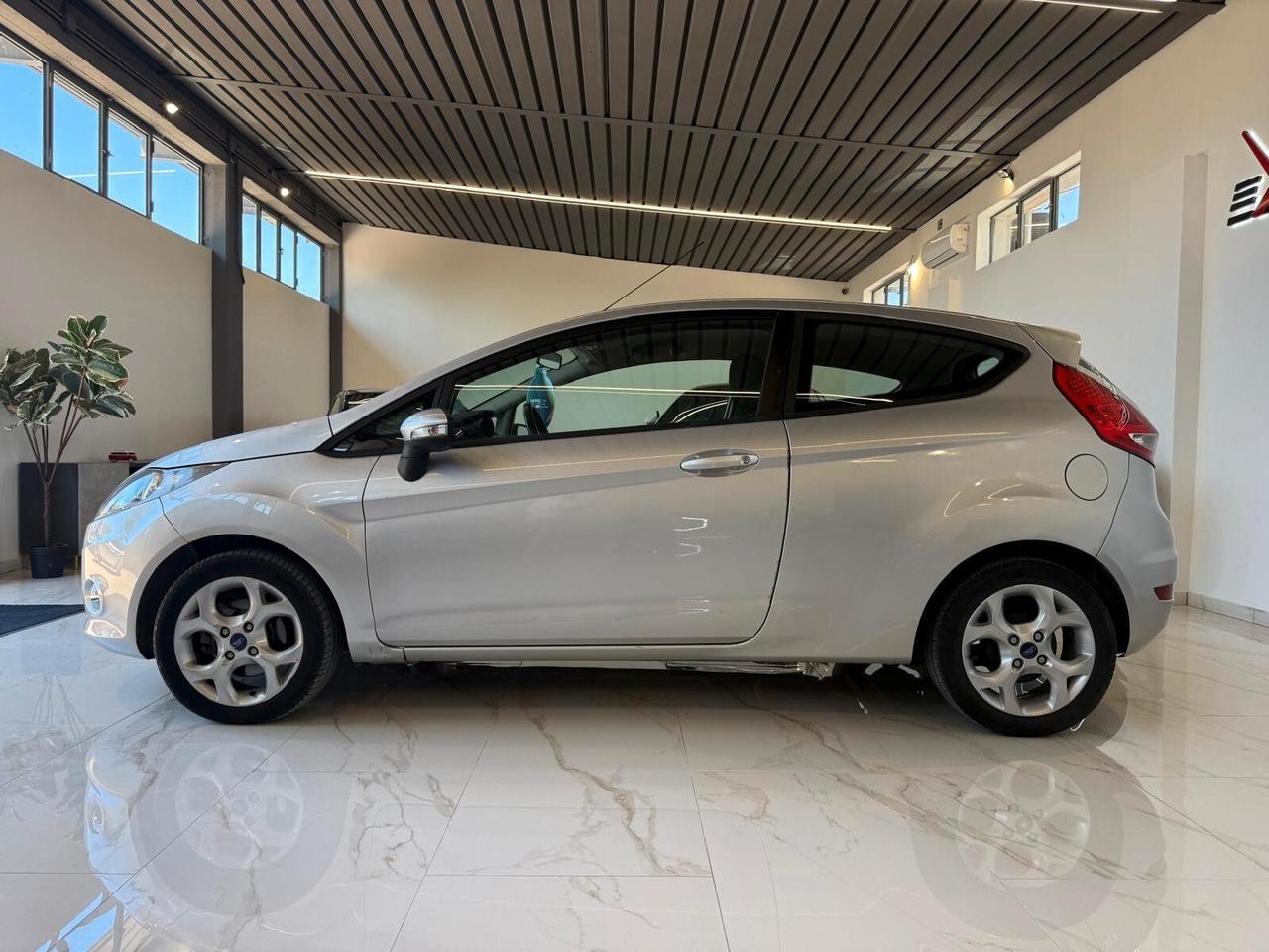 Ford Fiesta 1.4 TDCi 5p. Titanium