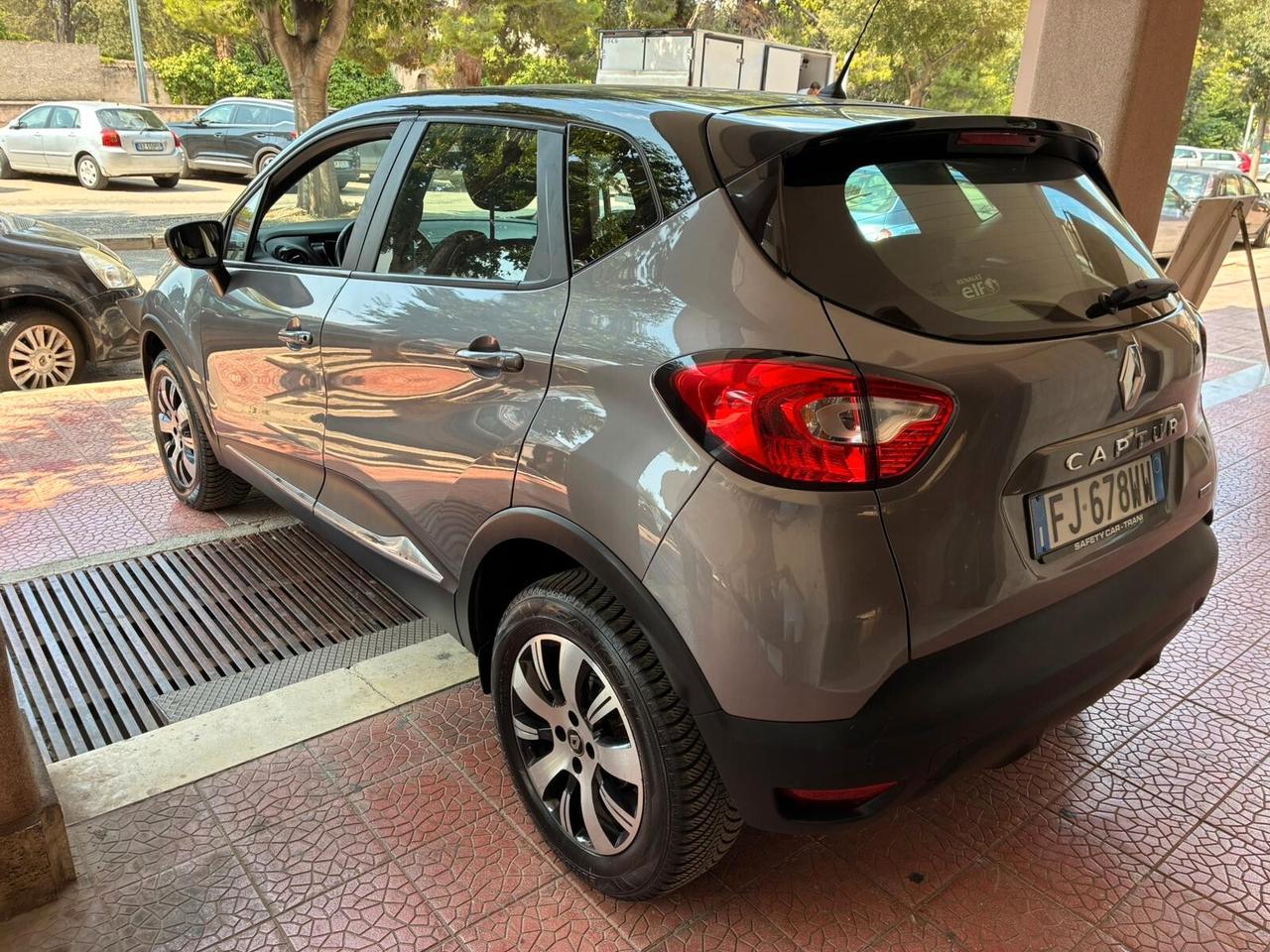 Renault Captur 1.5dCi 90CV perfetta garantita-2017