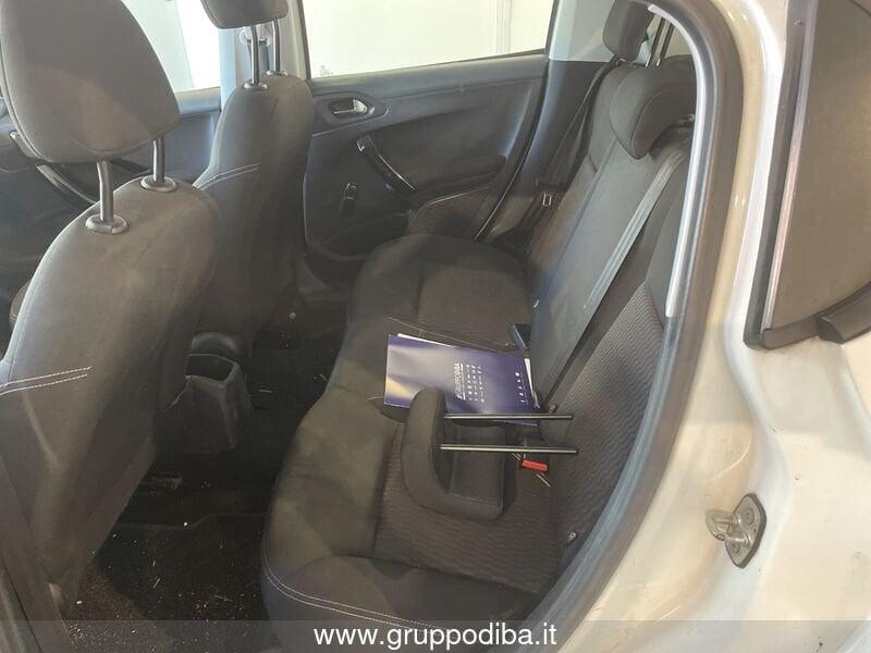Peugeot 208 I 2015 Benzina 5p 1.2 puretech Active 82cv