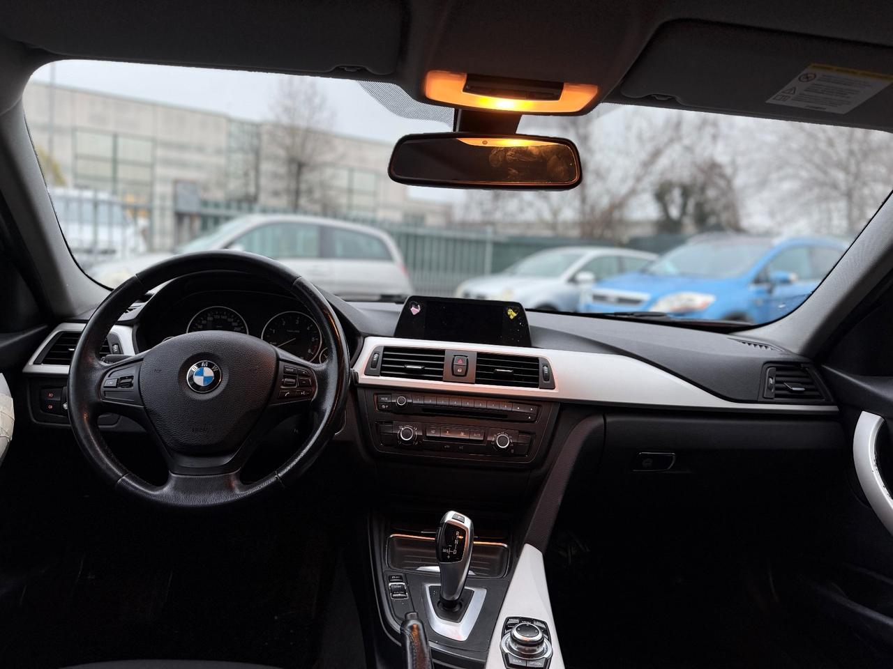 Bmw 320 320d xDrive Touring Msport