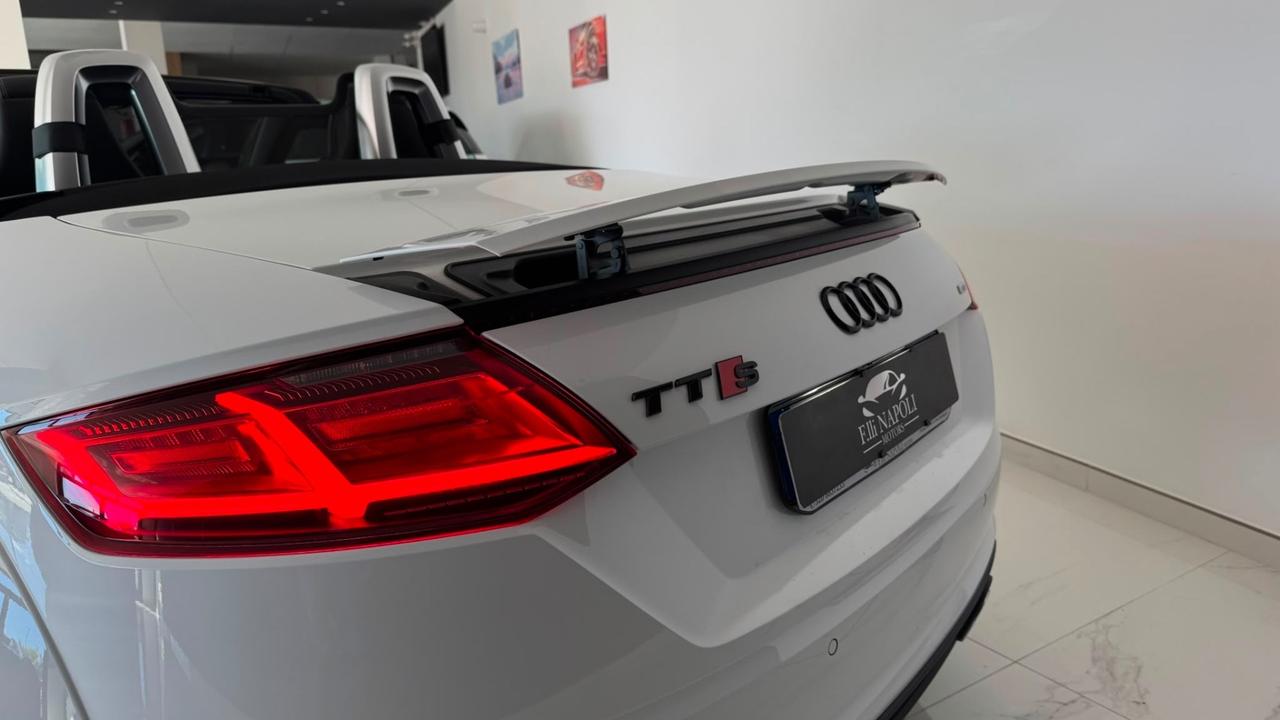 Audi TT Roadster 2.0 TDI ultra S line