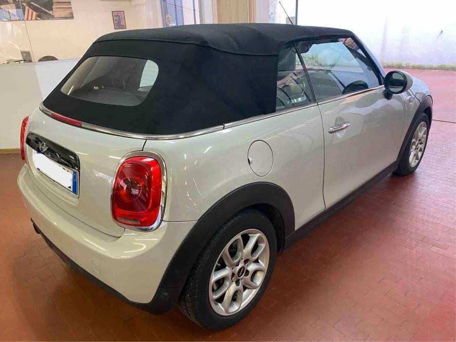 Mini 1.5 Cooper Hype Cabrio automatica navigatore