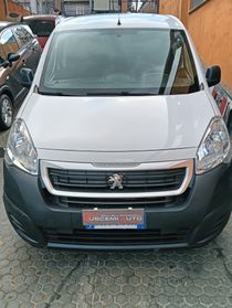 Peugeot partner 3 posti pari al nuovo soli 109000km