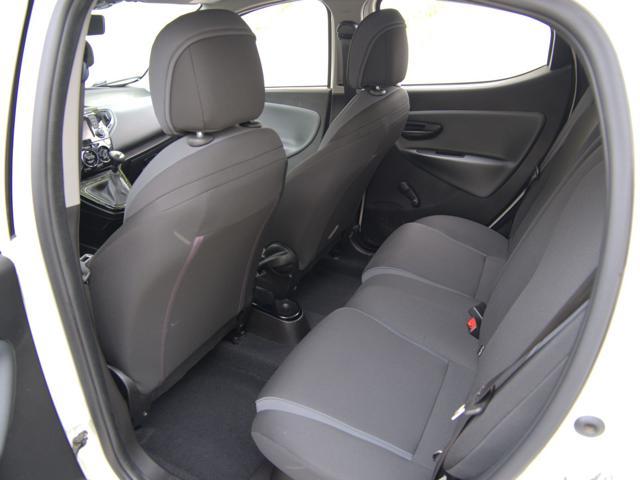 LANCIA Ypsilon 0.9 TwinAir 85 CV Cambio Automatico Silver