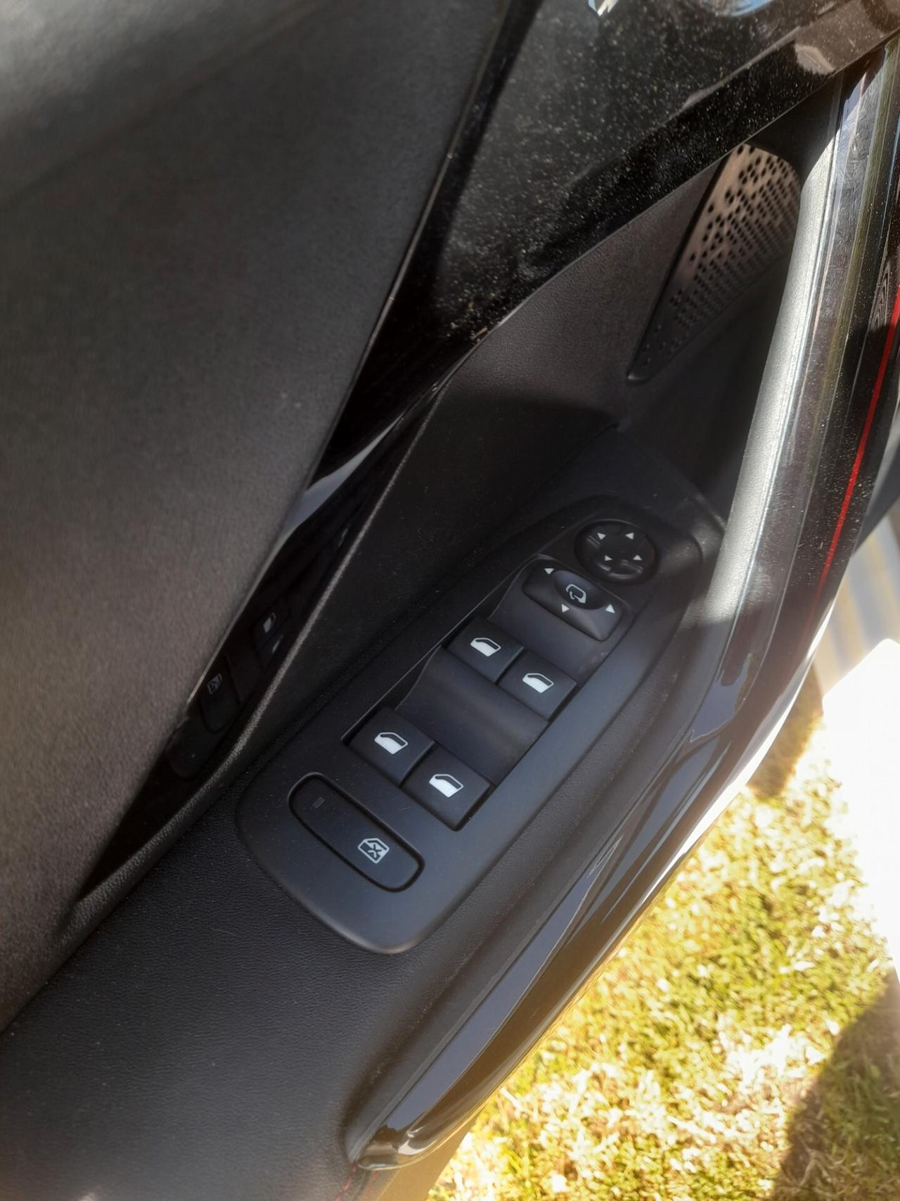 Peugeot 208 Turbo 110 S&S 5 porte GT Line