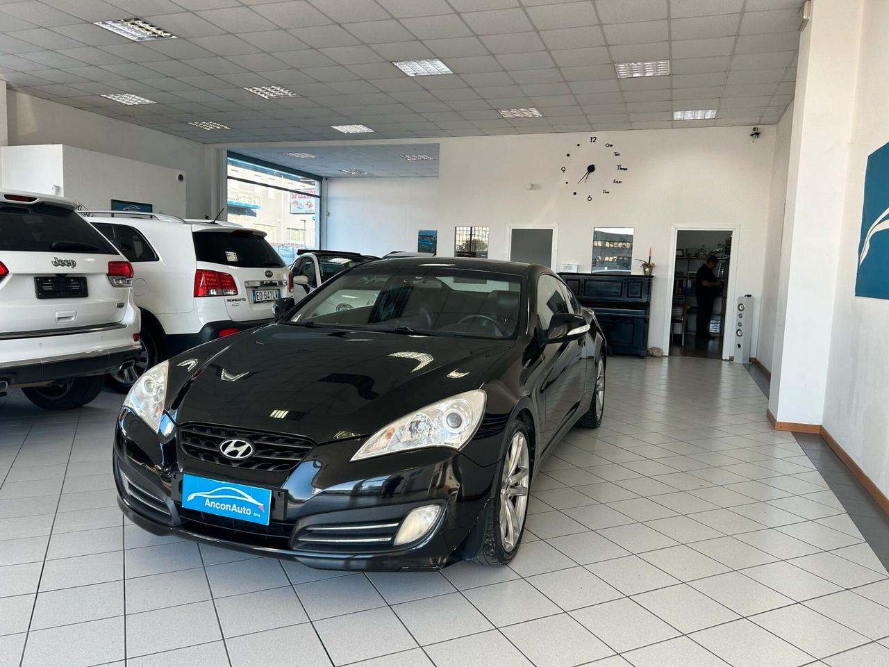 Hyundai Genesis Coupe 2.0 Turbo Sport 2013