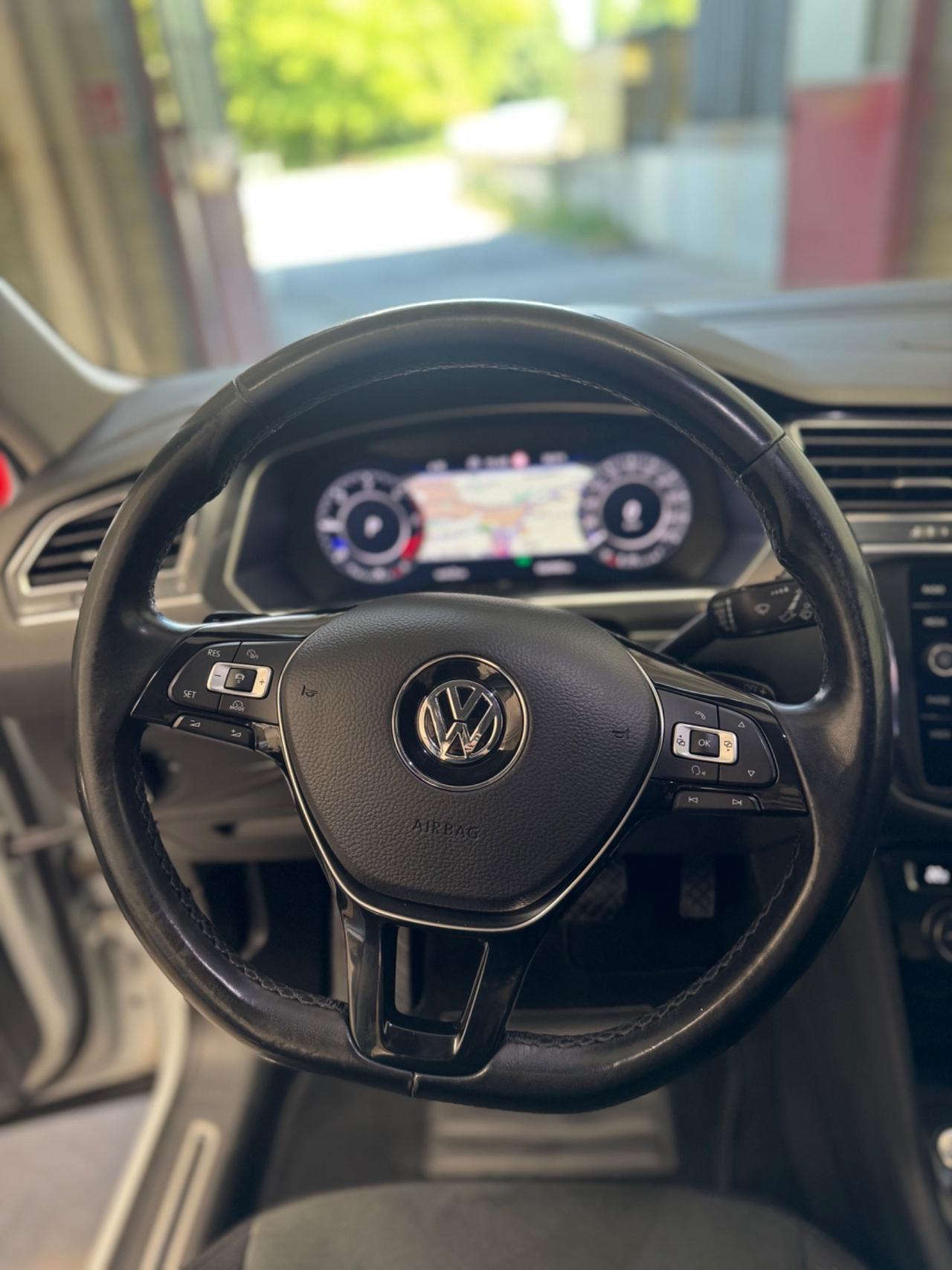 VOLKSVAGEN TIGUAN ALL SPACE 2.0 190 CV 4MOTION GANCIO TRAINO