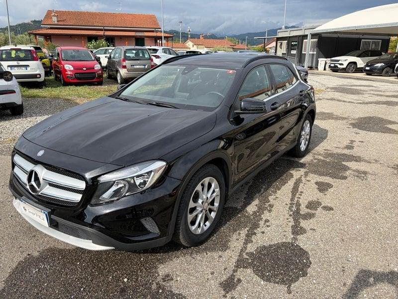 Mercedes-Benz GLA 180 d Business
