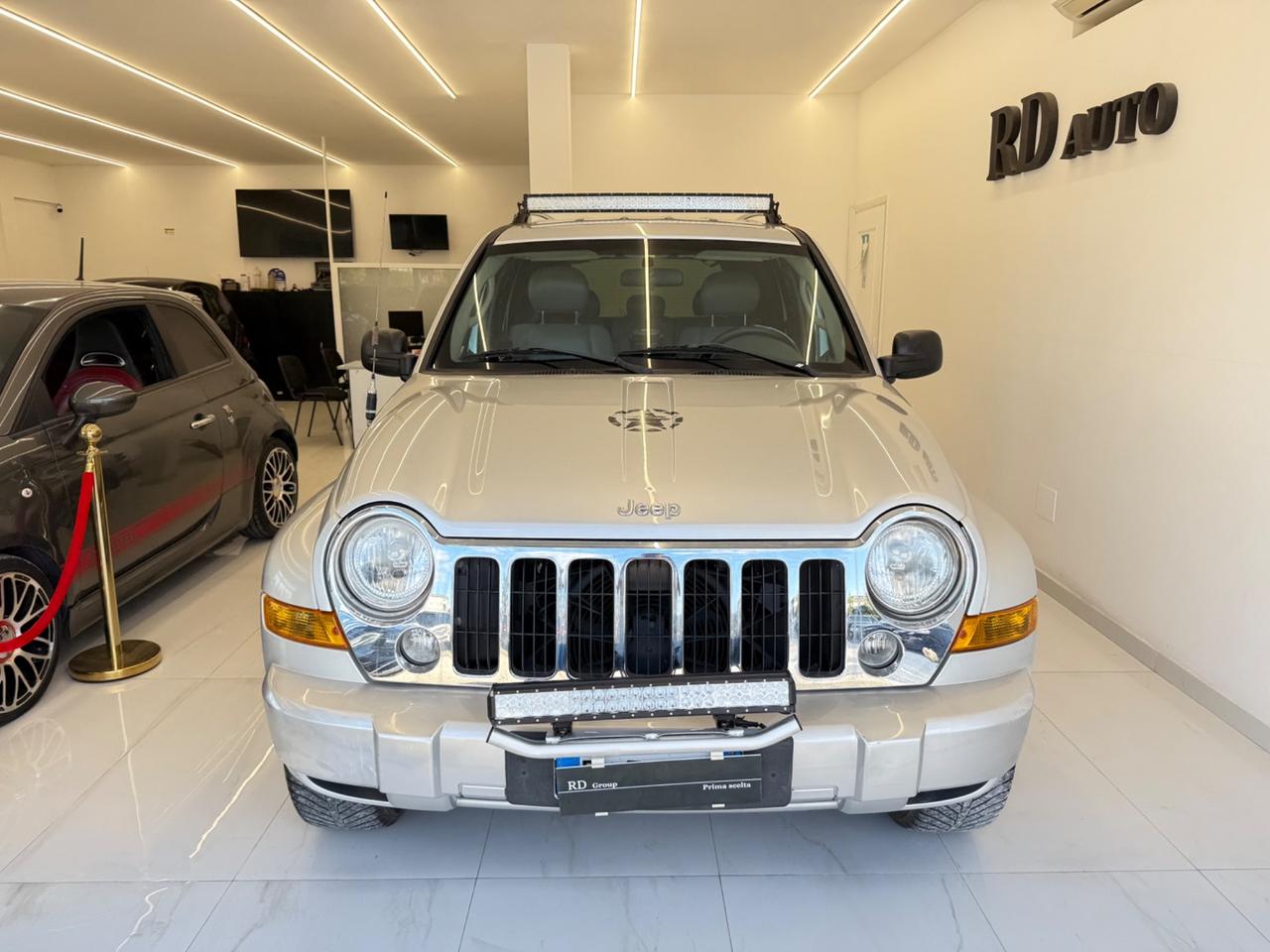 Jeep Cherokee 2.8 CRD Limited Automatica
