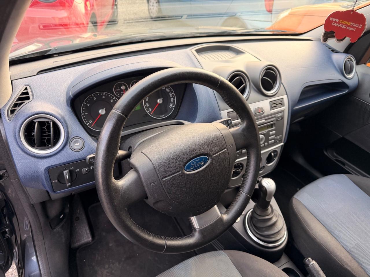 Ford Fiesta 1.2 Benz 5p. Ghia 2008