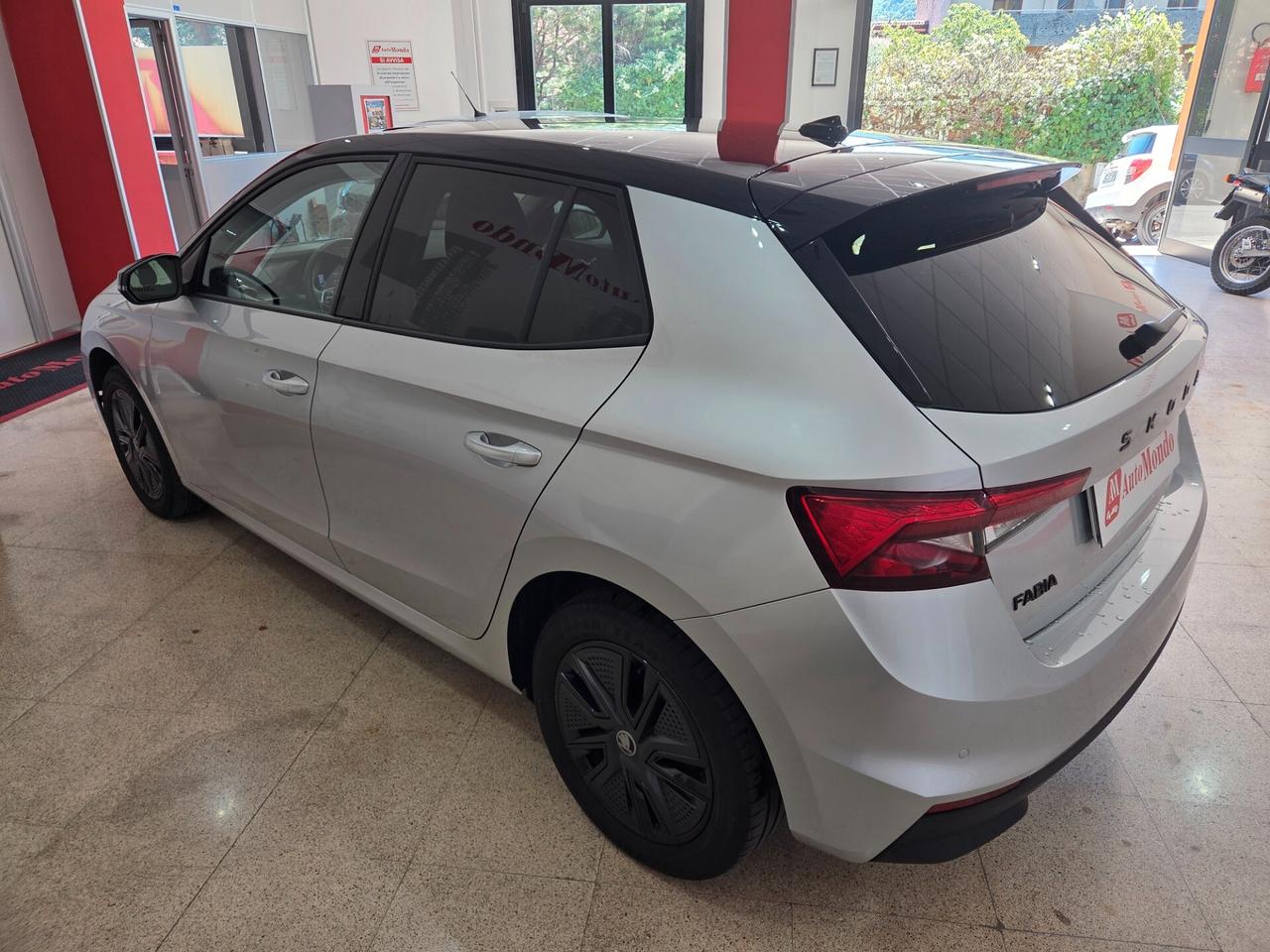 Skoda Fabia 1.0 TSI 95 CV Young Edition