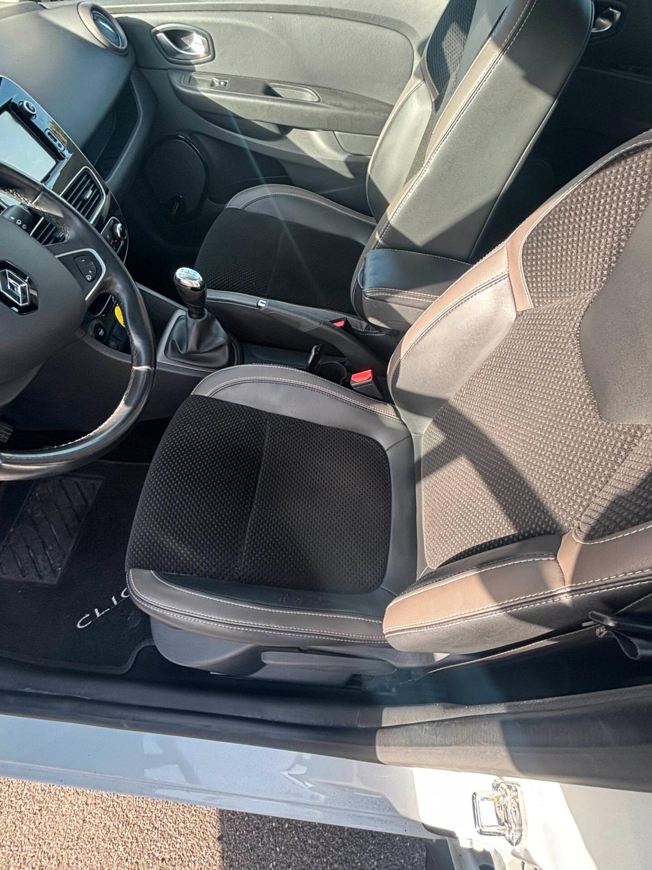 Renault Clio dCi 8V 90CV EDC Start&Stop 5 porte Energy Intens