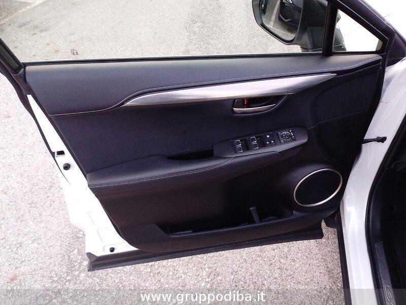 Lexus NX I 2018 300h 2.5 Luxury 4wd cvt