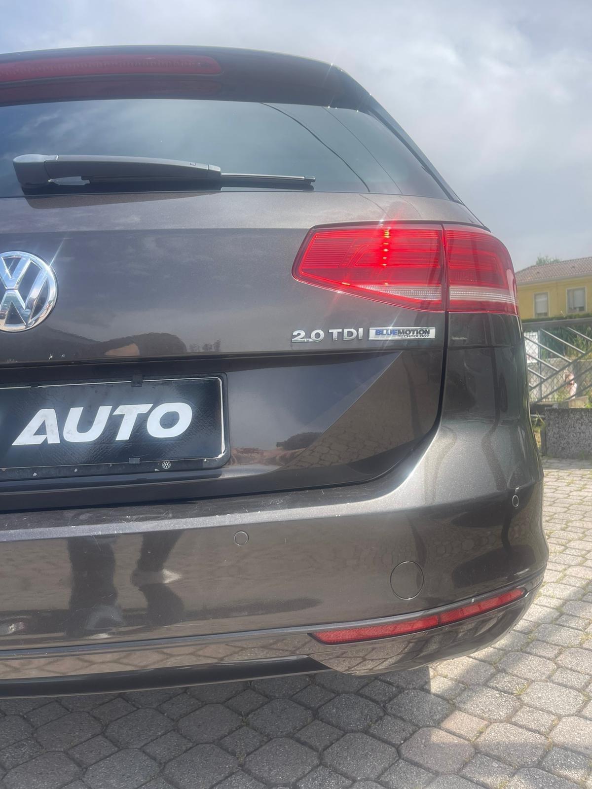 Volkswagen Passat Variant 2.0 TDI DSG Highline BlueMotion Technology