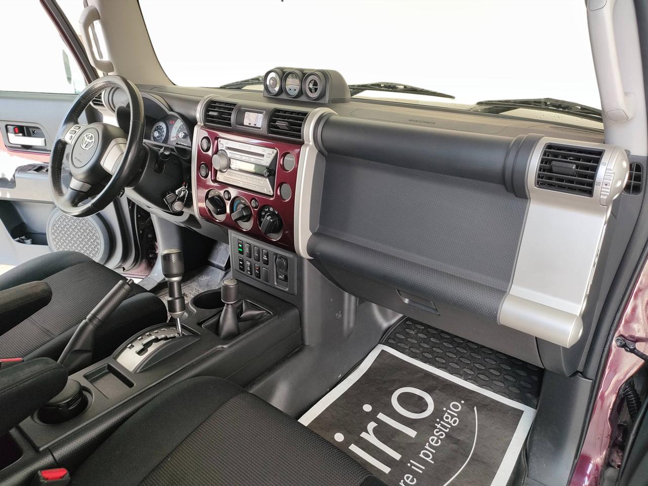 TOYOTA FJ - FJ CRUISER 4.0