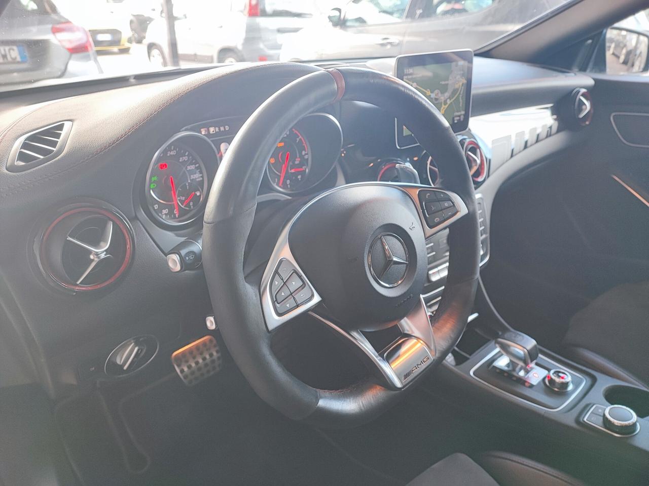 Mercedes-benz CLA 45 AMG 4Matic FULL+++