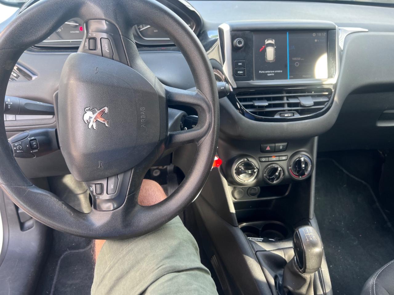 Peugeot 208 BlueHDi 100 S&S 5 porte Active+Blockshaft